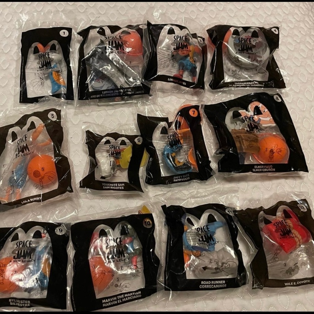 2021 McDONALD'S Space Jam New Legacy Lebron HAPPY MEAL TOYS COMPLETE SET